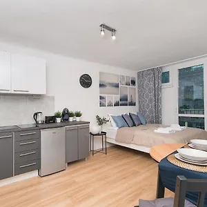  Apartamento Grzybowska